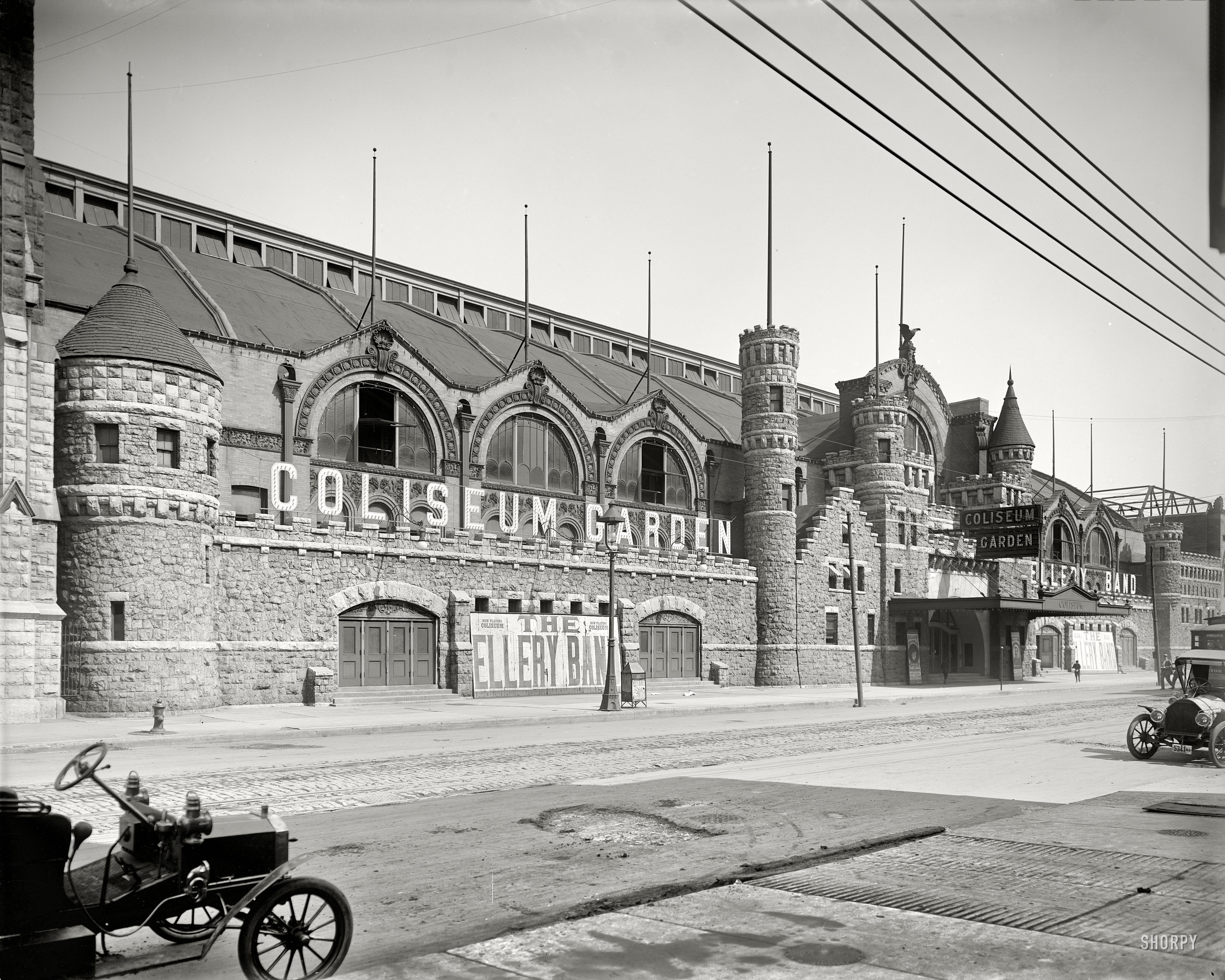 Chicago circa 1907. "The Coliseum, 15th & Wabash Avenue." 8x10 inch dry plate glass negative by Hans Behm, Detroit Publishing Company. View full size.