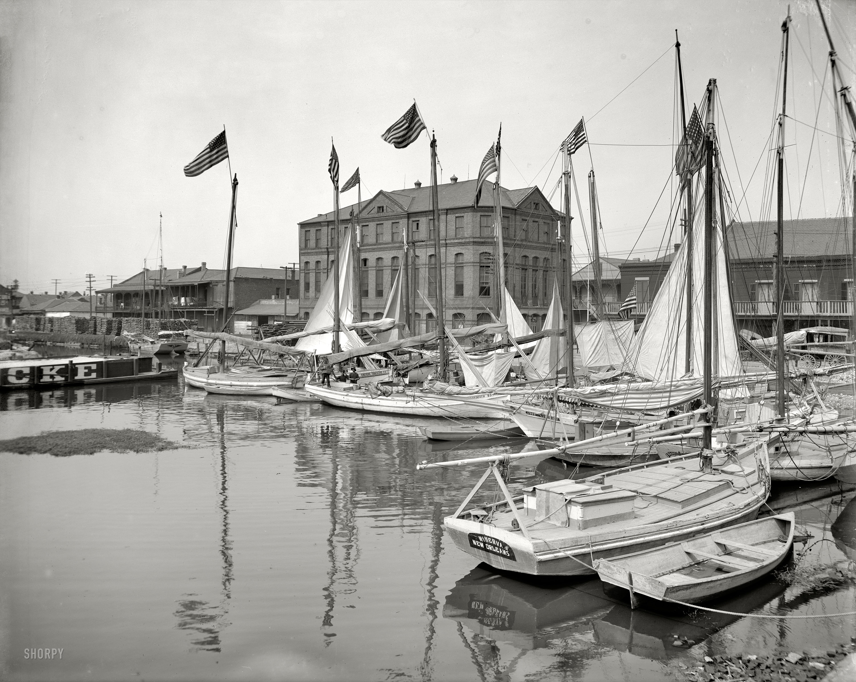 New Orleans circa 1908. "Oyster and charcoal luggers in the old basin." 8x10 inch dry plate glass negative, Detroit Publishing Company. View full size.