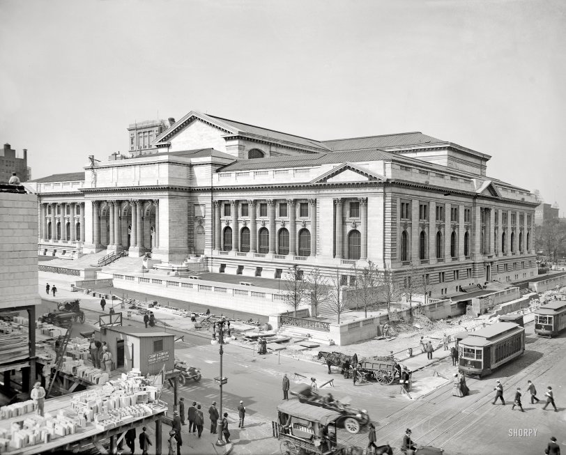 New York circa 1910. "New York Public Library, Fifth Avenue at East 42nd Street." 8x10 inch dry plate glass negative, Detroit Publishing Co. View full size.
