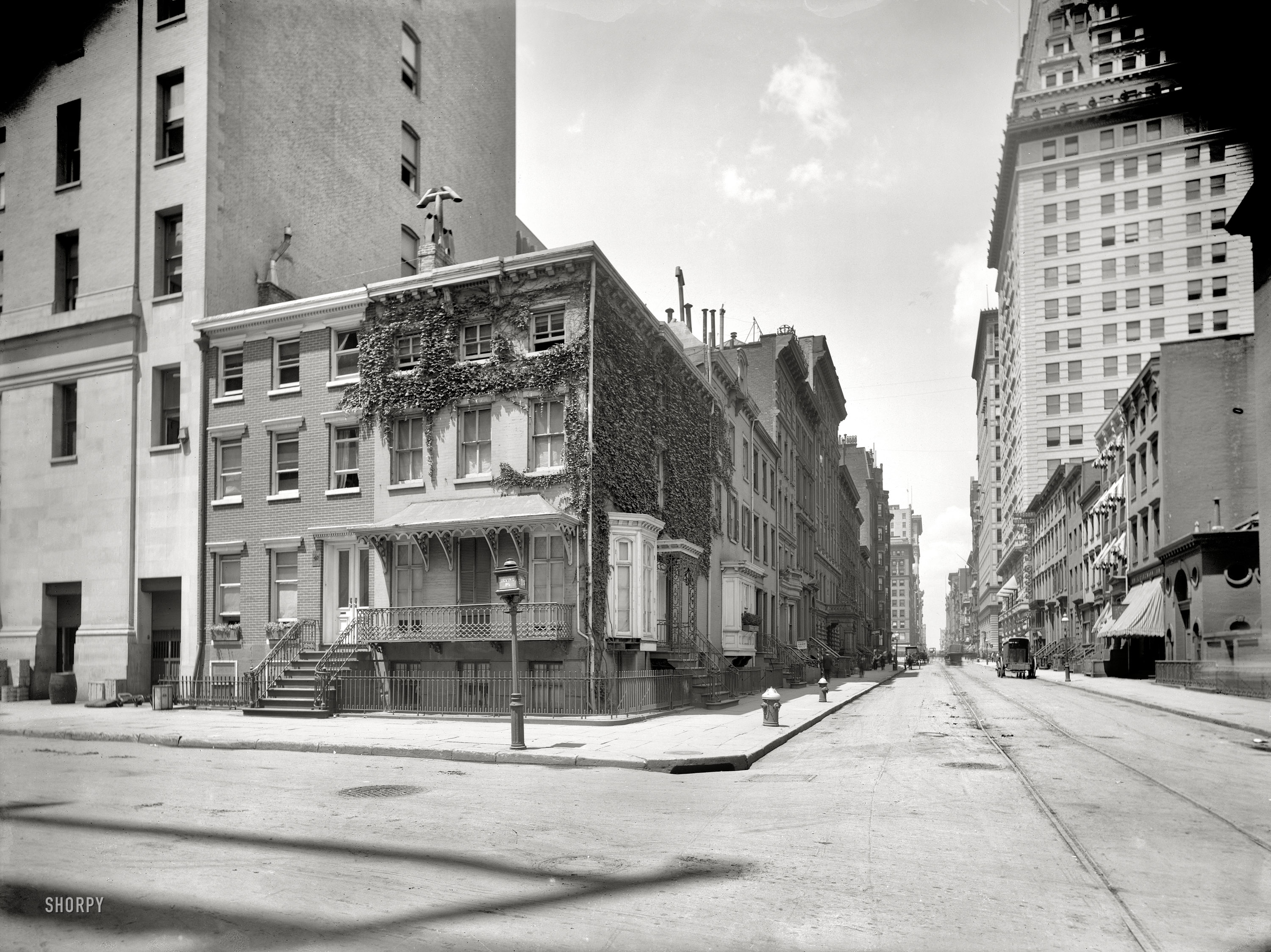 New York circa 1905. "Washington Irving's home, Irving Place and East 17th Street." Where Rip Van Winkle meets Sleepy Hollow. 8x10 inch dry plate glass negative, Detroit Publishing Company. View full size.