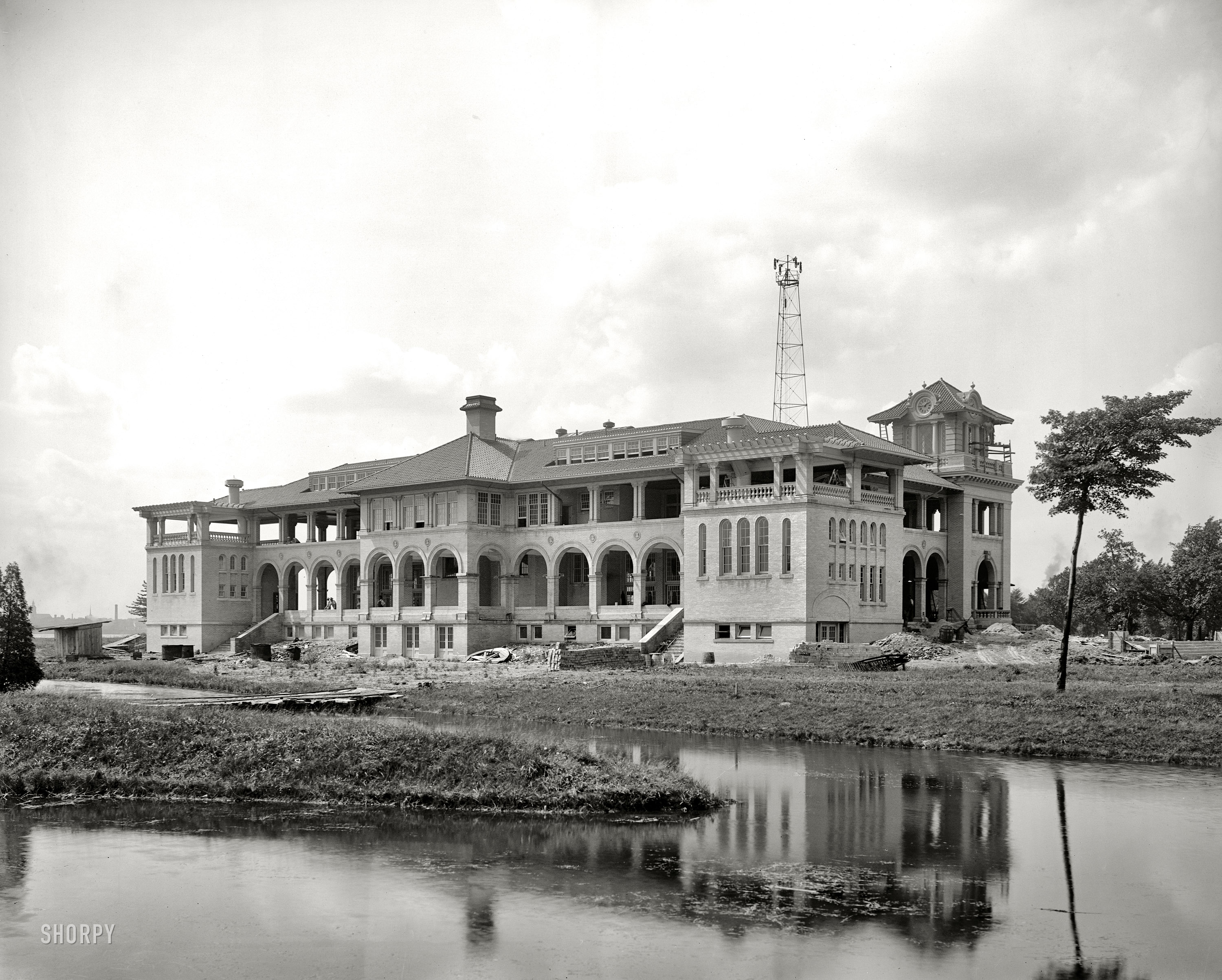 Detroit, Michigan, circa 1907. "New casino at Belle Isle Park." 8x10 inch dry plate glass negative, Detroit Publishing Company. View full size.