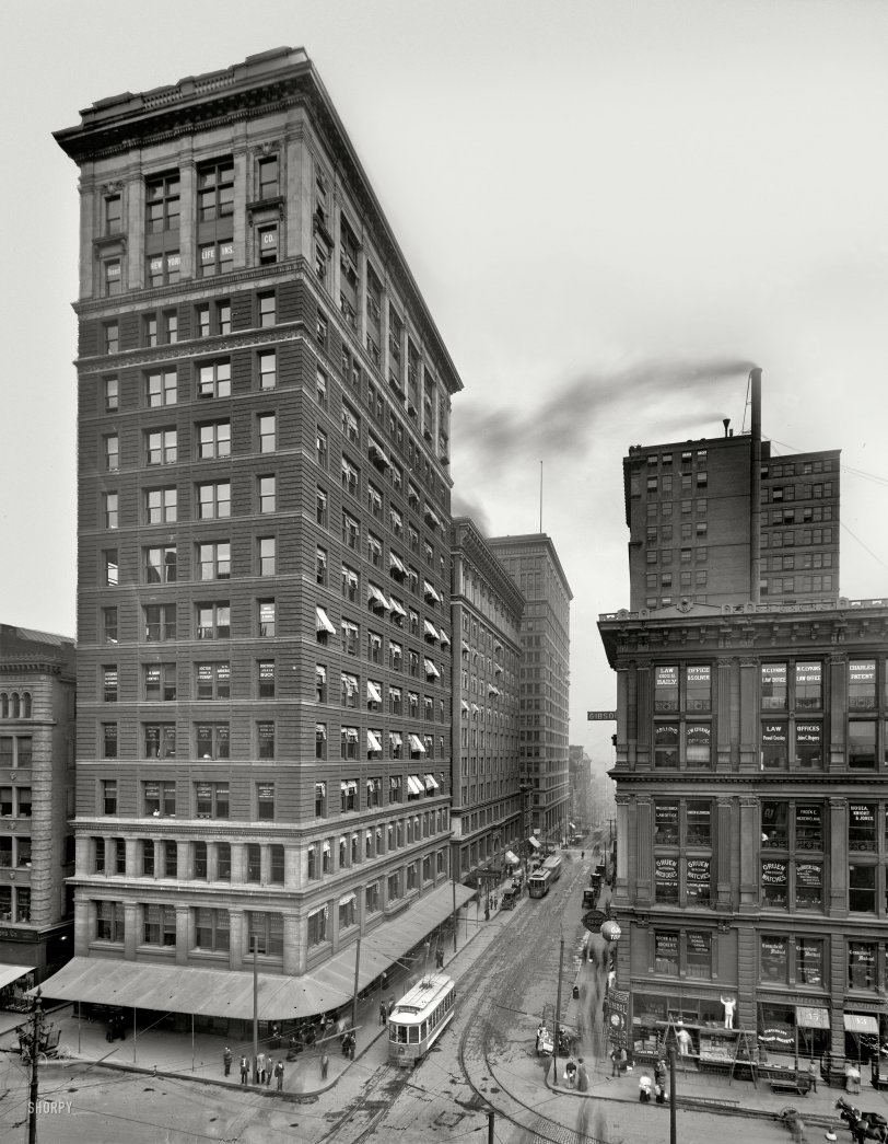 Walnut Street: 1910