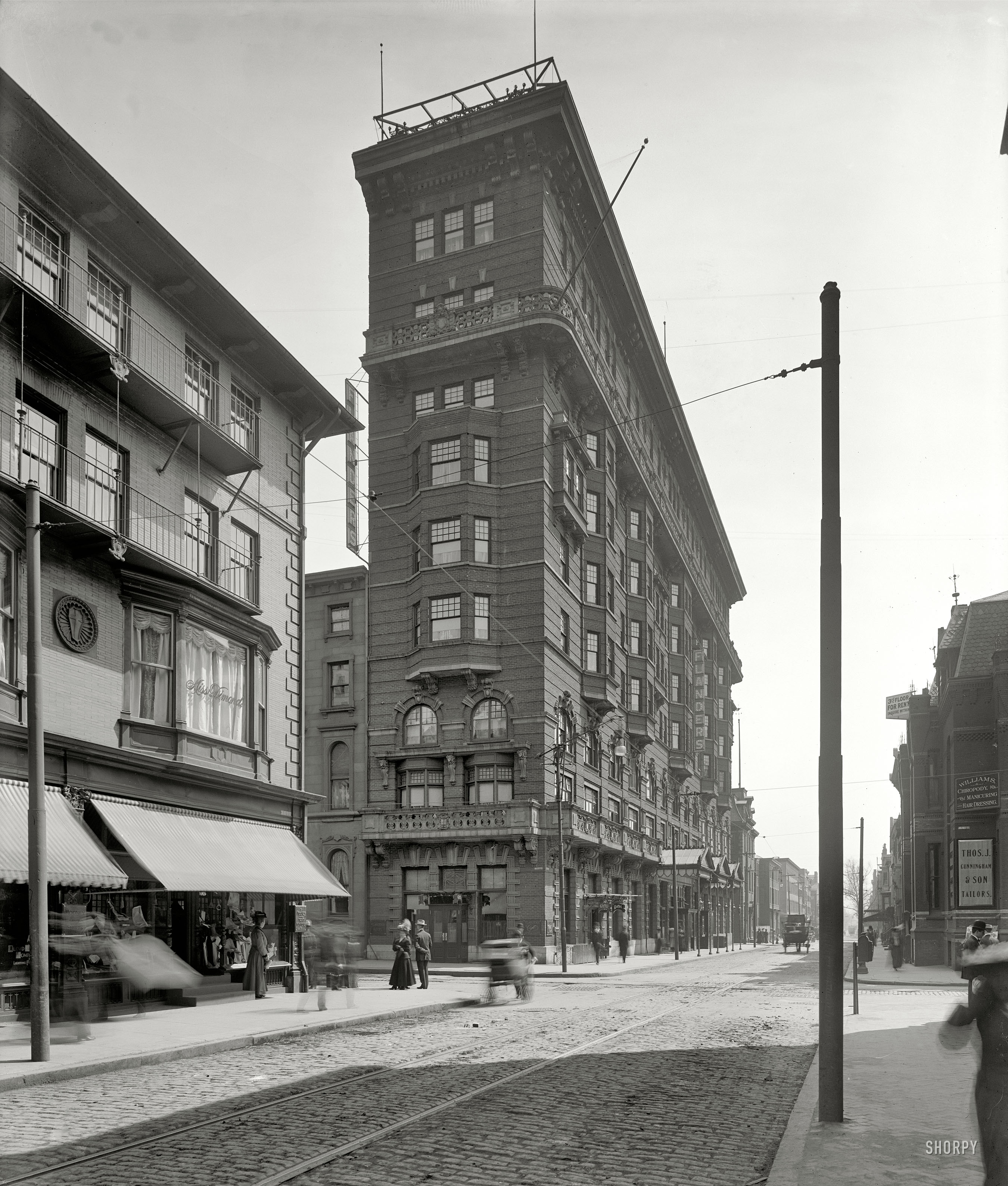 Philadelphia, Pennsylvania, circa 1905. "Hotel Flanders." 8x10 inch dry plate glass negative, Detroit Publishing Company. View full size.