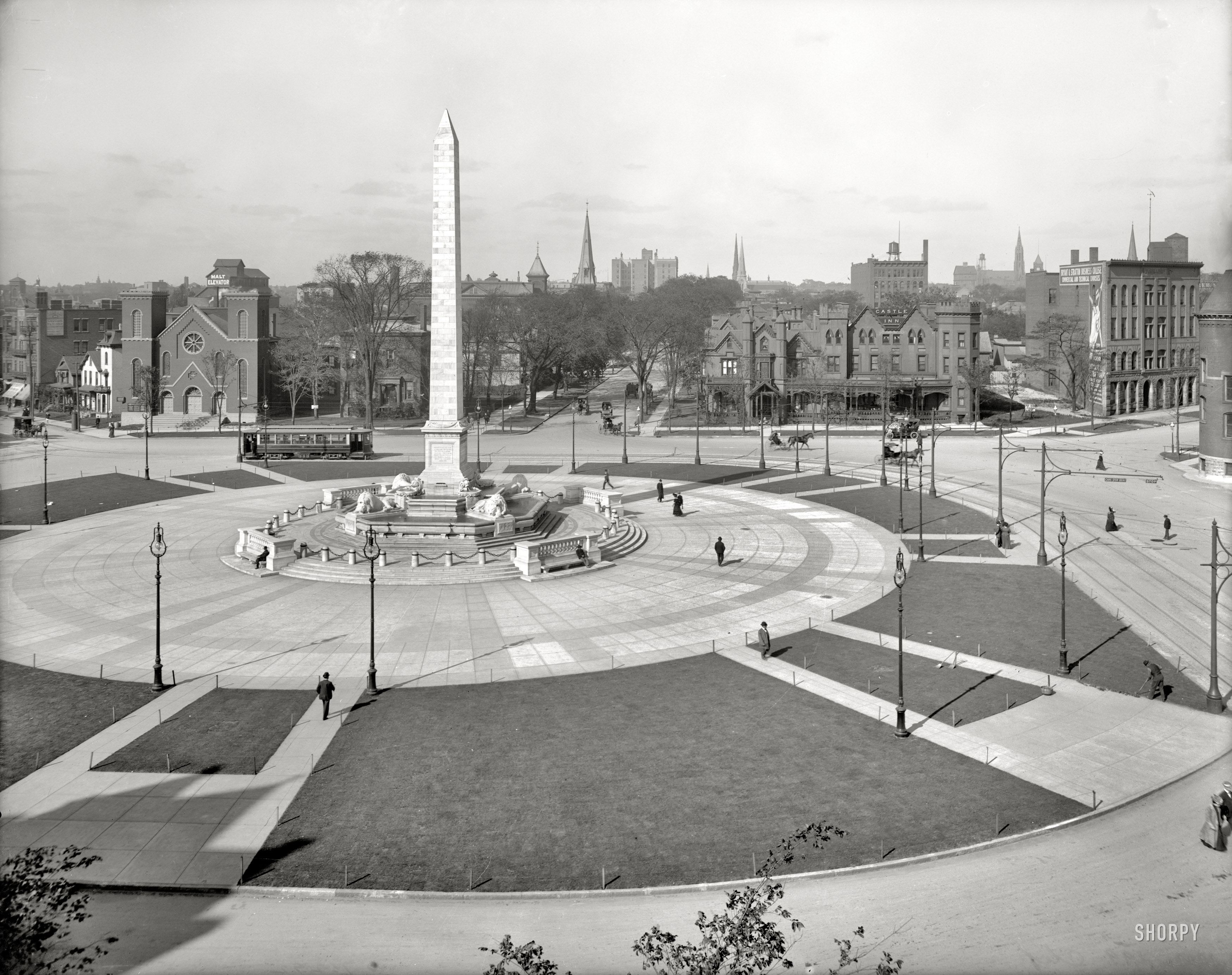 Buffalo, New York, circa 1908. "McKinley Monument, Niagara Square." 8x10 inch dry plate glass negative, Detroit Publishing Company. View full size.