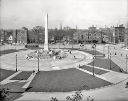Circle in the Square: 1908