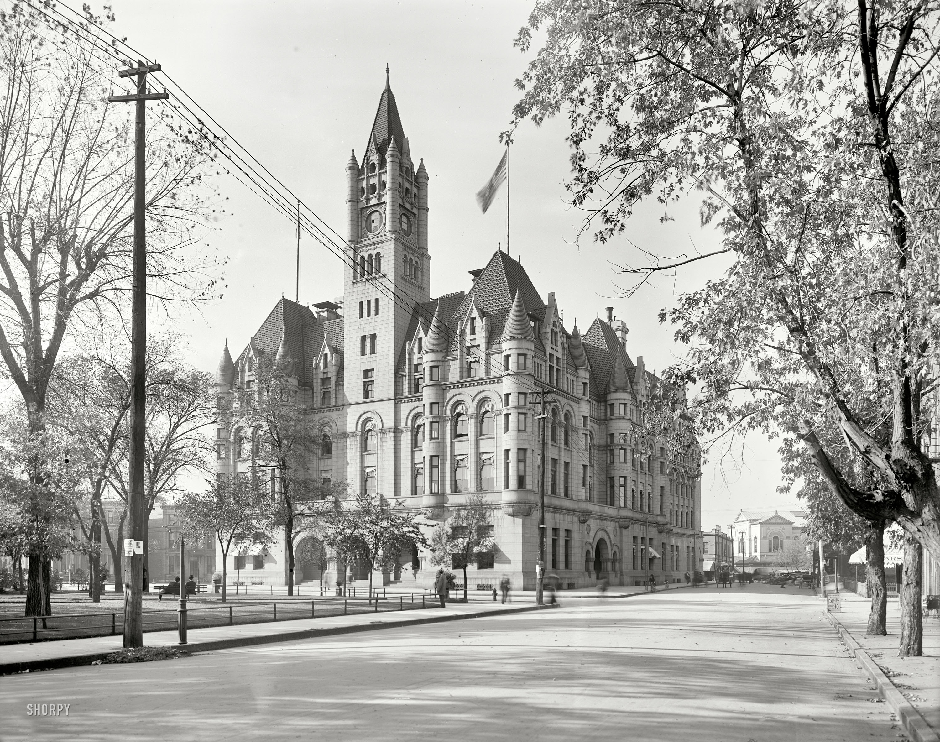 Circa 1902. "Post office at St. Paul, Minnesota." 8x10 inch dry plate glass negative by William Henry Jackson, Detroit Publishing Company. View full size.