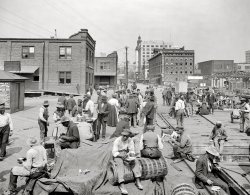 Jacksonville, Florida, circa 1910. "Dinner hour on the docks." 8x10 inch dry plate glass negative, Detroit Publishing Company. View full size.