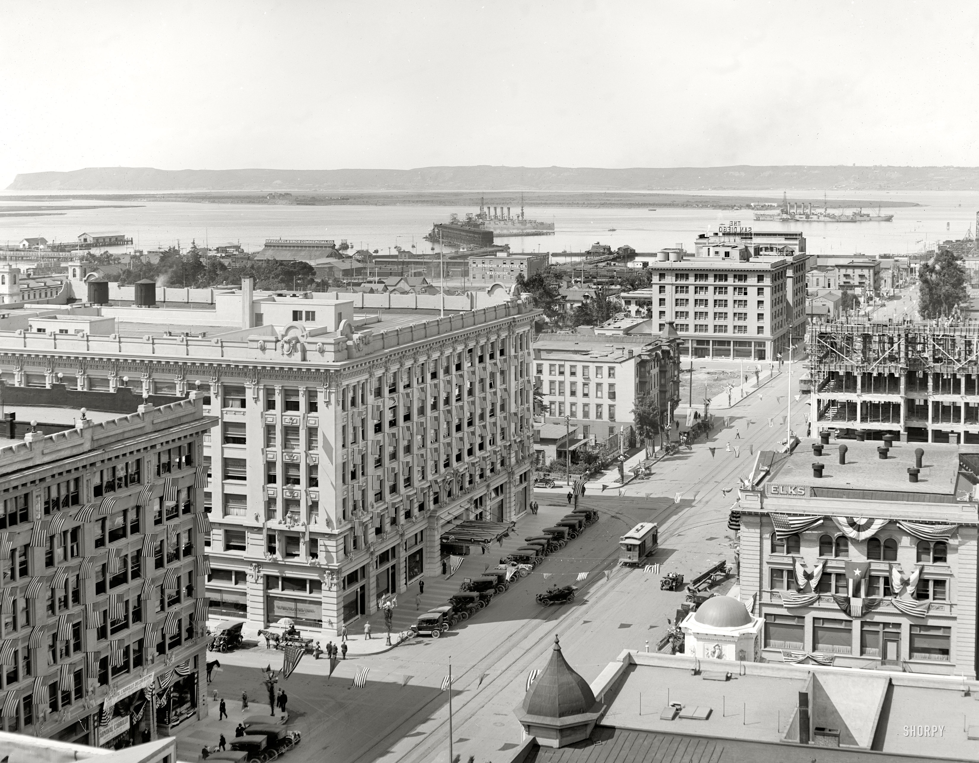 San Diego, California, 1913. "San Diego and bay from U.S. Grant Hotel." 8x10 inch dry plate glass negative, Detroit Publishing Company. View full size.