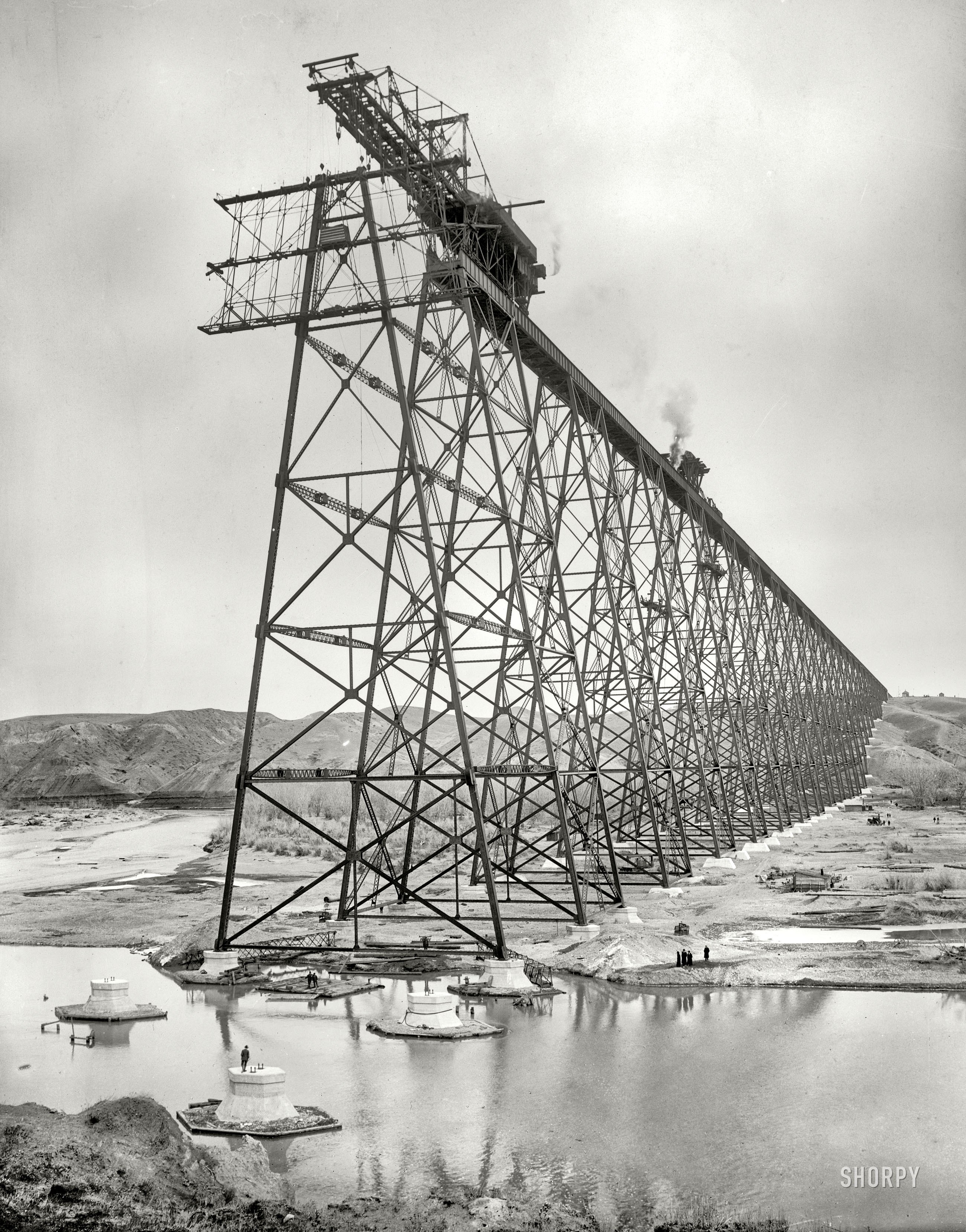 Lethbridge, Alberta, circa 1908. "Erecting Lethbridge Viaduct over the Oldman River." 8x10 inch glass negative, Detroit Publishing Company. View full size.