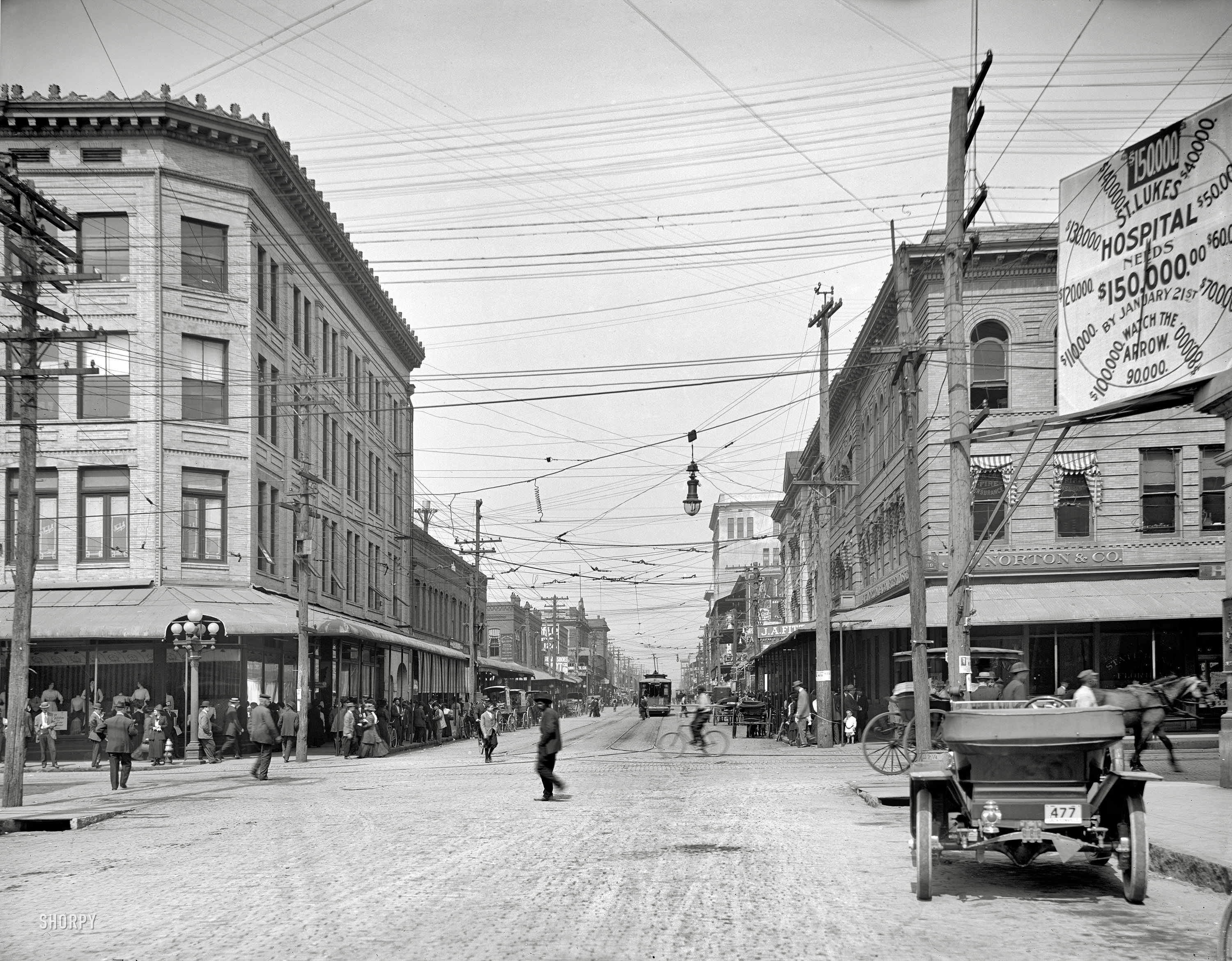 Jacksonville, Florida, circa 1910. "Main Street north from Bay." 8x10 inch dry plate glass negative, Detroit Publishing Company. View full size.