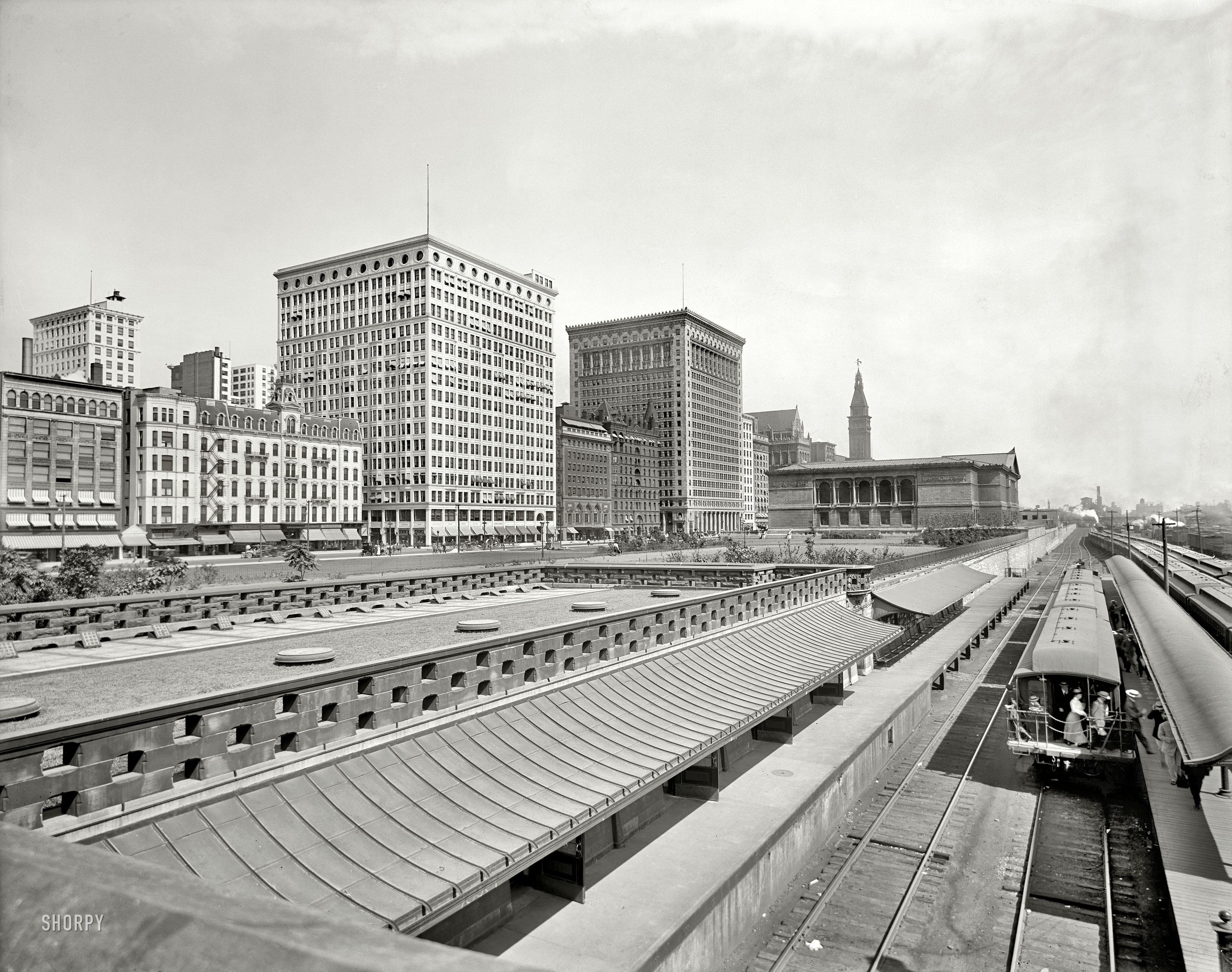 Chicago circa 1915. "Van Buren Street Station. View north along Michigan Avenue." 8x10 inch glass negative, Detroit Publishing Company. View full size.