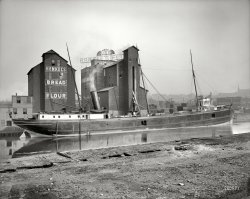 Cleveland, Ohio, circa 1905. "North Star at Henkel's elevator." 8x10 inch dry plate glass negative, Detroit Publishing Company. View full size.
