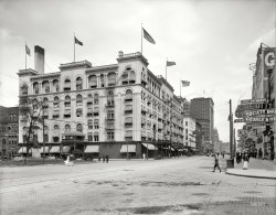 Hotel Cadillac: 1914