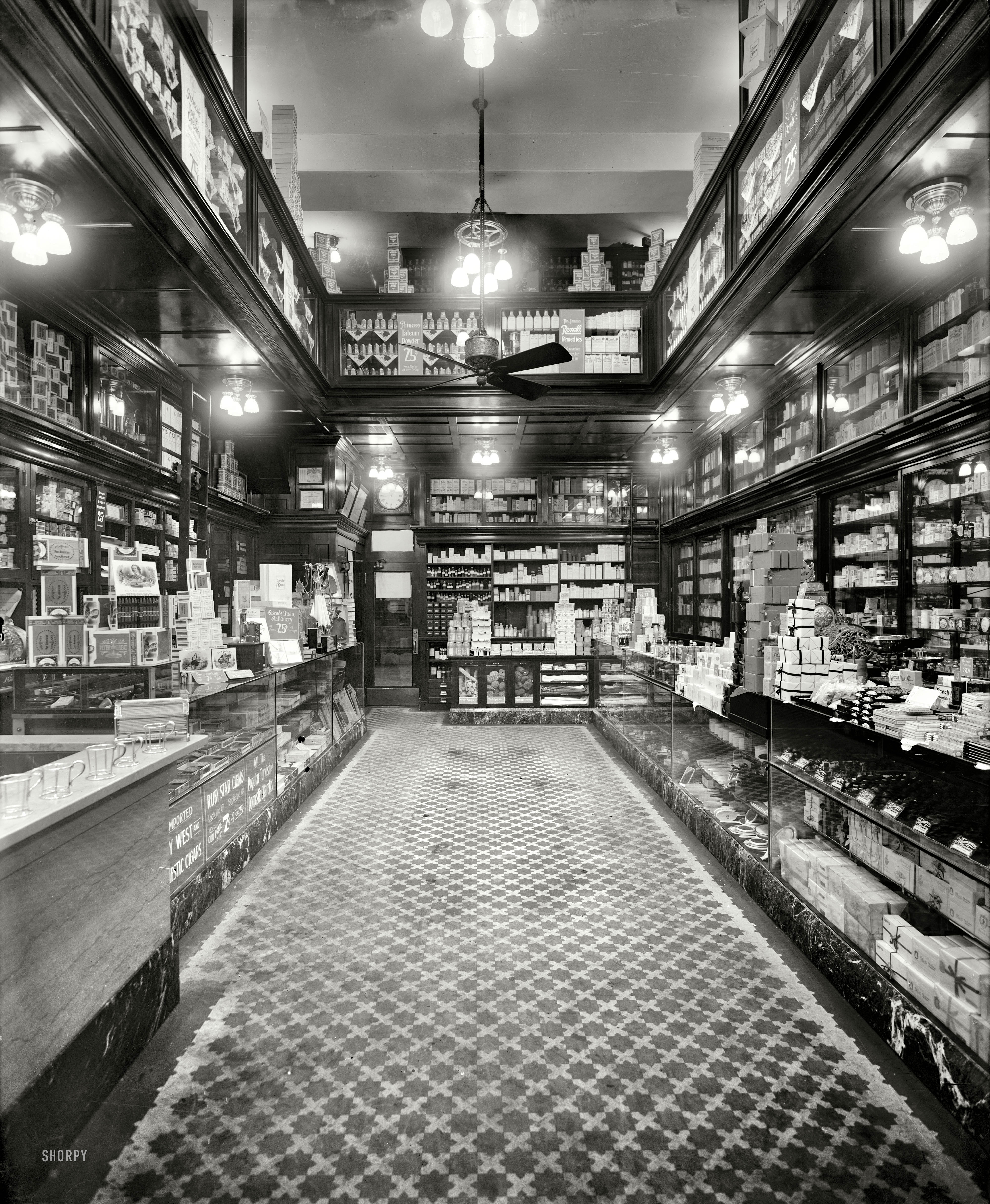 1913. No location given. "G.W. Armstrong drugstore." Seidlitz Powders only 25 cents. 8x10 glass negative, Detroit Publishing Company. View full size.