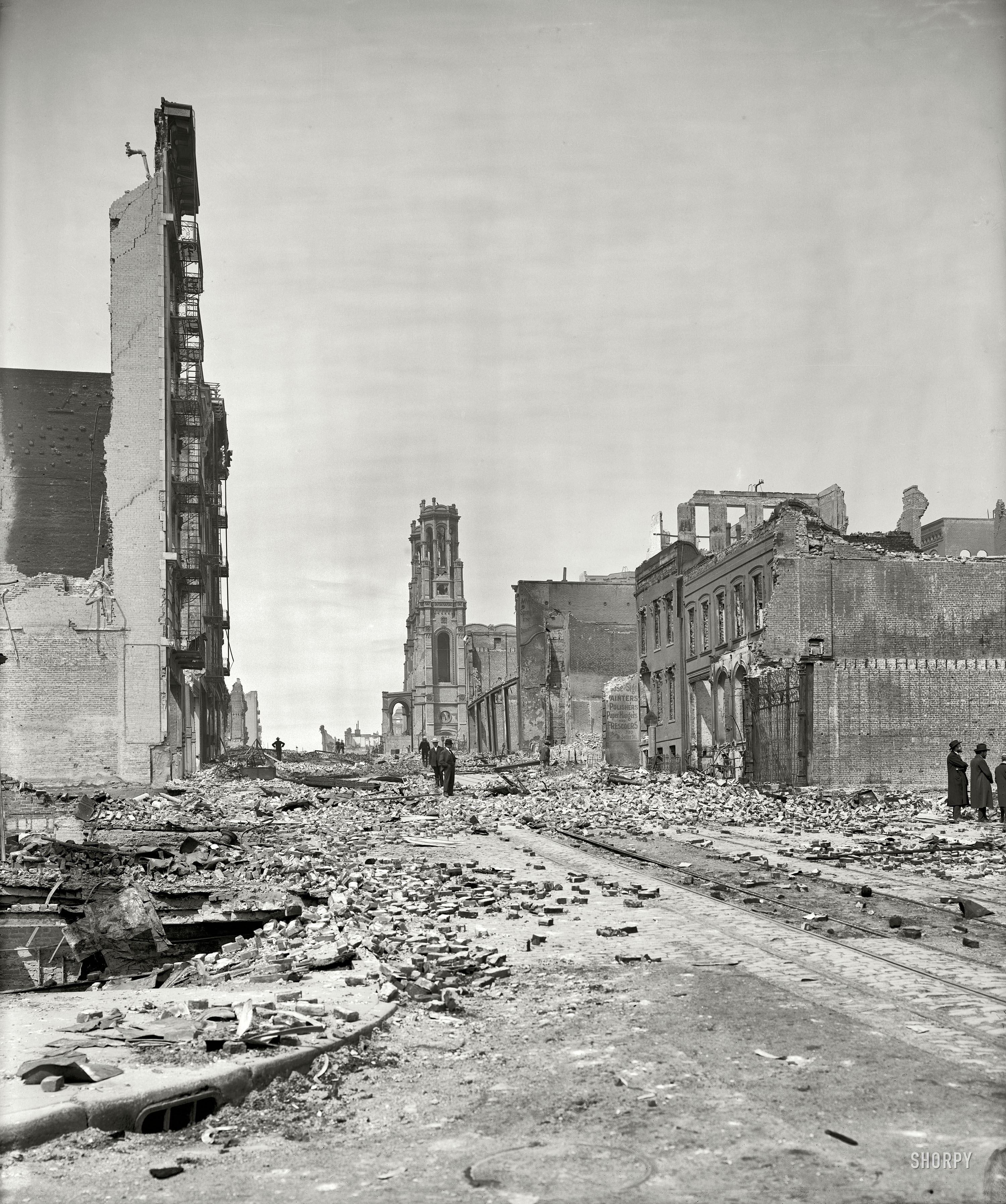 April 1906. San Francisco after the earthquake and fire. "Sutter Street up from Grant Avenue." 8x10 inch glass negative, Detroit Publishing. View full size.
