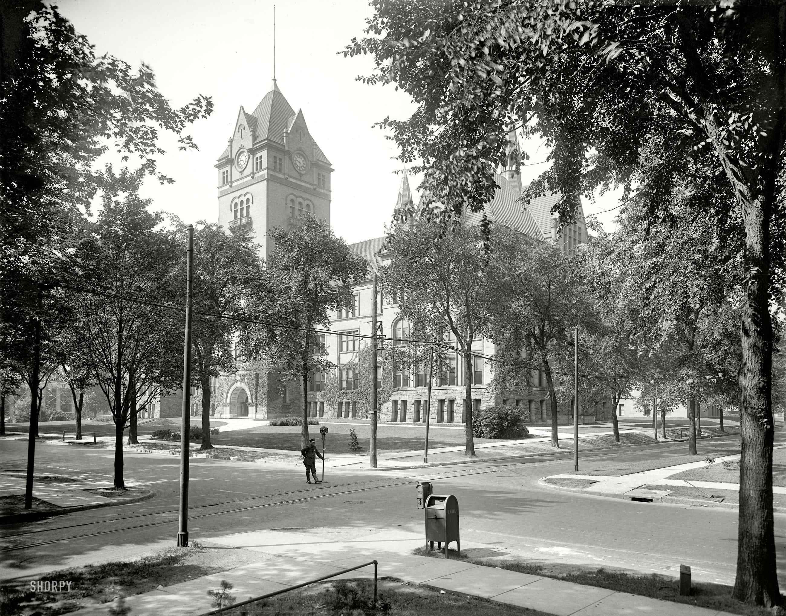 Detroit, Michigan, circa 1915. "Old Central High School." Now Wayne State University's "Old Main." Detroit Publishing Company. View full size.