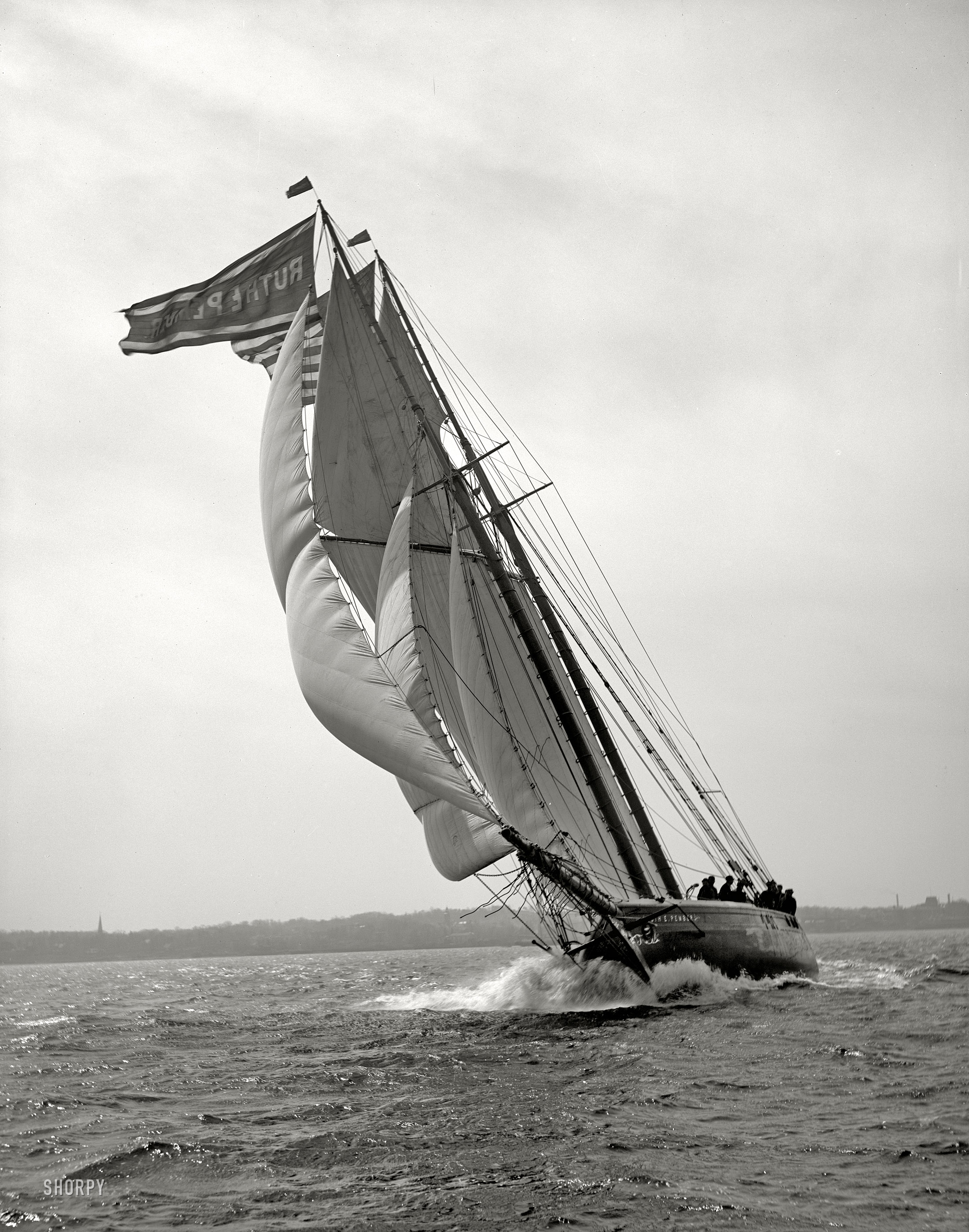 Circa 1901. "Ruth. E Pember at sail." 8x10 inch dry plate glass negative, Detroit Publishing Company. View full size.