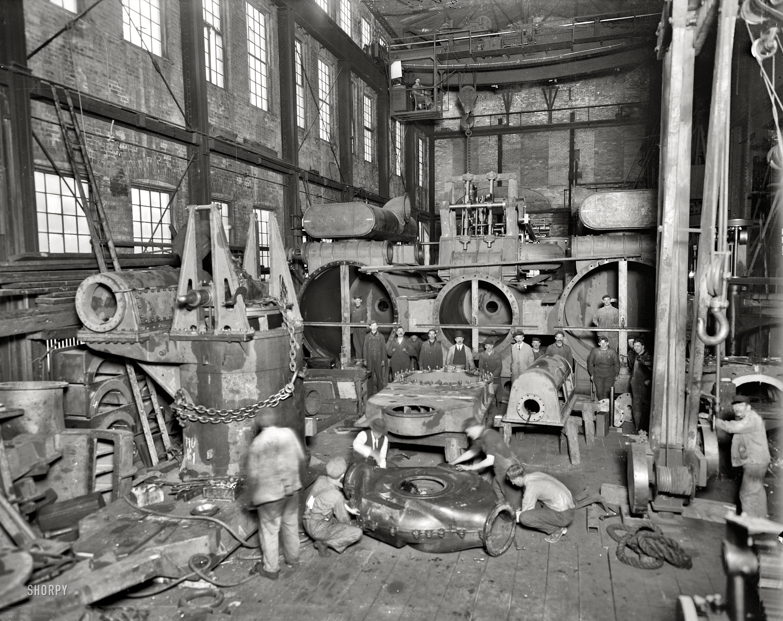 Wyandotte, Michigan, circa 1912. "Detroit Ship Building Co. Steamer No. 190, main engine in shop, three-cylinder compound-inclined type, (66 x 66 x 96) / 108 inches." 8x10 inch glass negative, Detroit Publishing Company. View full size.