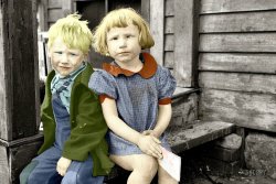 Colorized version of Shorpy photo Slum Kids, 1940. View full size.