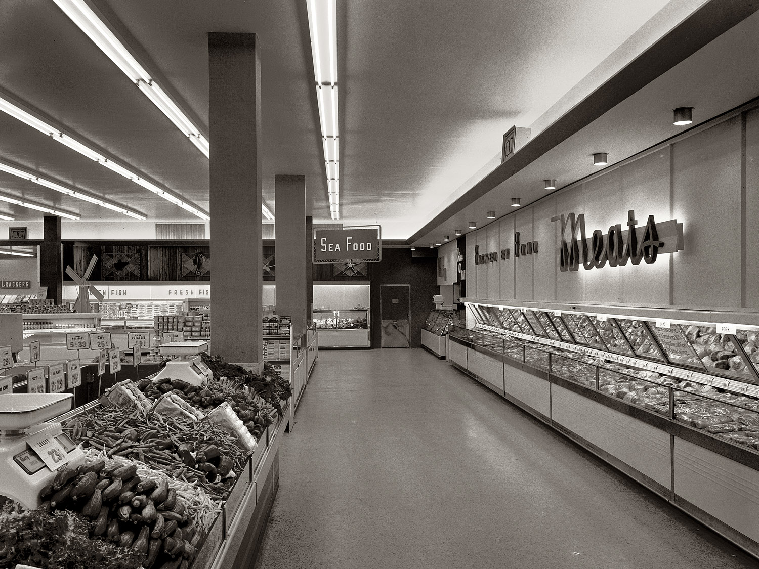 April 29, 1952. The Grand Union supermarket at 100 Broadway in East Paterson, New Jersey. View full size. 4x5 inch acetate negative by Gottscho-Schleisner.