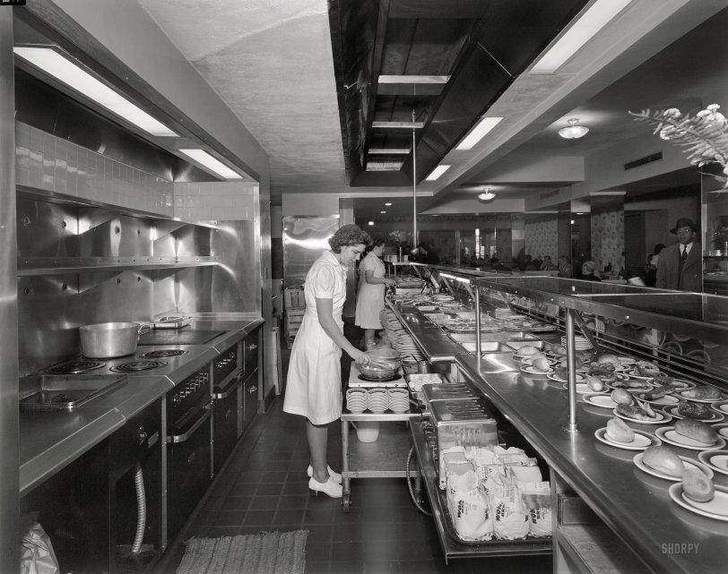Sholl's Cafeteria: 1946