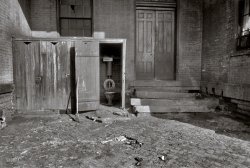 December 1935. "Tier of outhouses by the old schoolhouse. Hamilton County, Ohio." Photo by Carl Mydans, Resettlement Administration. View full size.