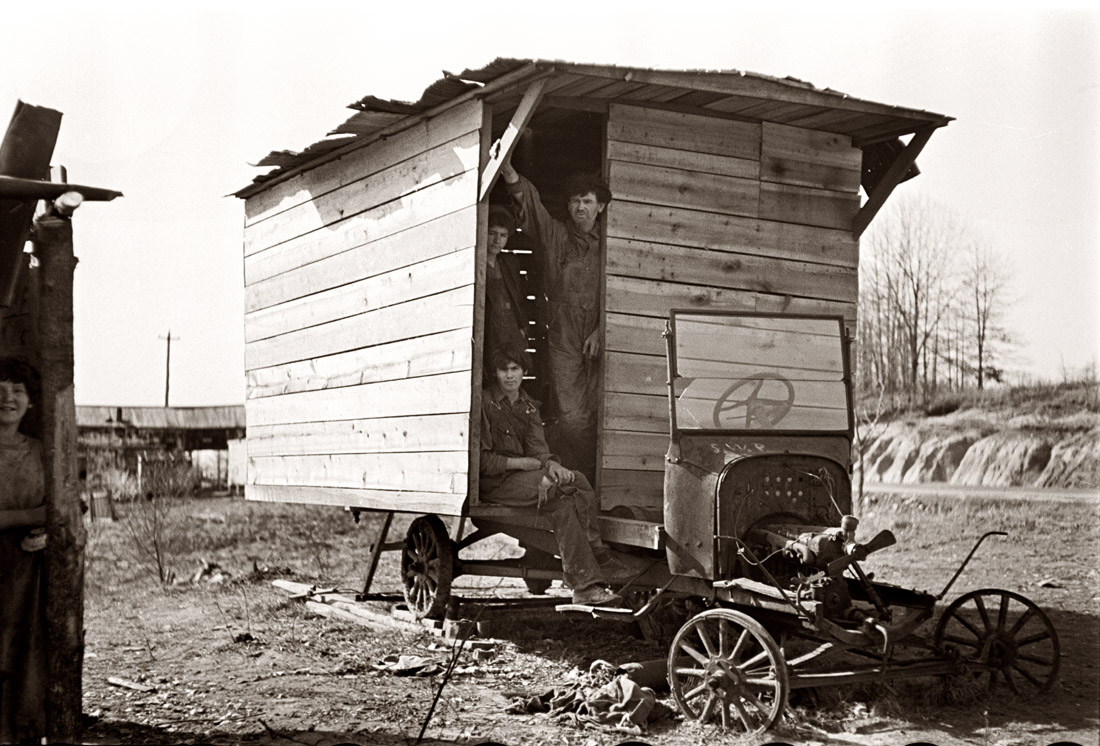 March 1936. "One-room hut housing a family of nine built on the chassis of an abandoned Ford in a field between Camden and Bruceton, Tennessee, near the river." 35mm nitrate negative by Carl Mydans. View full size.