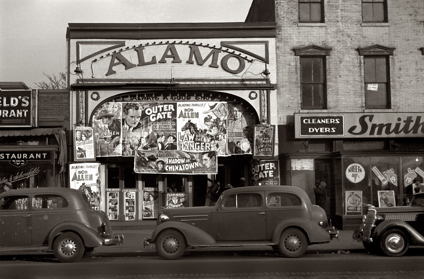 December 1937. The Alamo movie theater in Washington, D.C. View full size. 35mm nitrate negative by John Vachon for the Farm Security Administration.