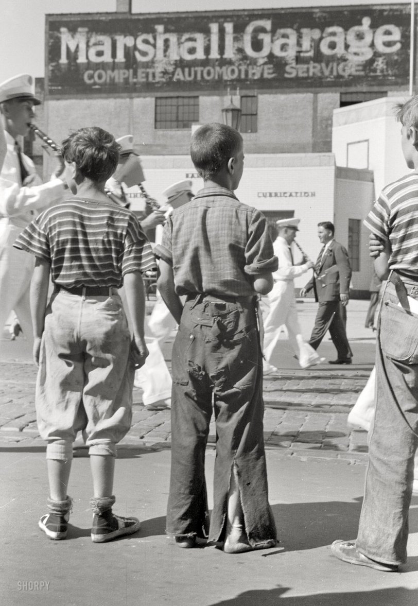 We Love a Parade: 1939