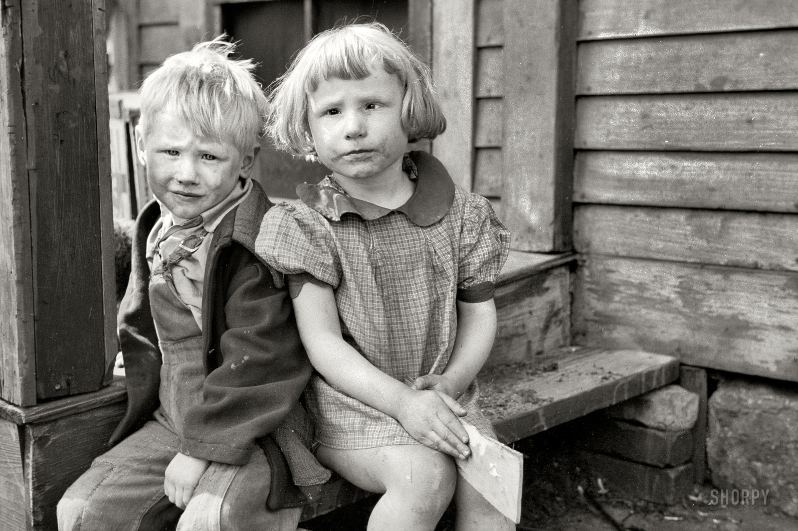 April 1940. Dubuque, Iowa. "Children who live in the slums." 35mm nitrate negative by John Vachon for the Farm Security Administration. View full size.