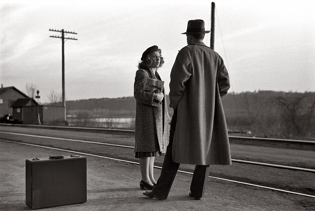 April 1940. East Dubuque, Illinois. "Waiting for the train to Minneapolis." 35mm nitrate negative by John Vachon. View full size.