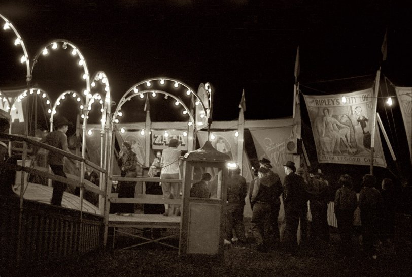Photo of: Con Carny: 1939 -- Summer 1939. Carnival at Bozeman, Montana. View full size. 35mm nitrate negative by Arthur Rothstein for the Farm Security Administration.