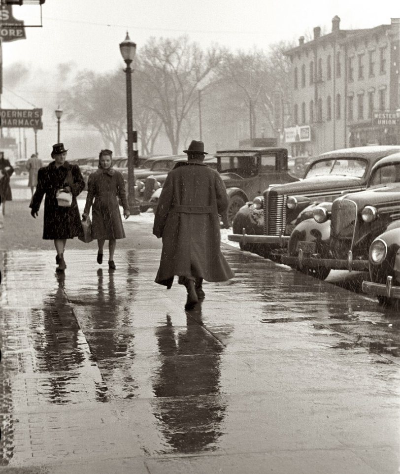 February 1940. Shoppers on a wet winter day in the business district of Iowa City. View full size. 35mm nitrate negative by Arthur Rothstein. Greetings to his daughter, Shorpy fan Annie Rothstein-Segan. "Dad would have loved to know that you feature his pictures so often," she writes. Thanks and Happy Holidays!
