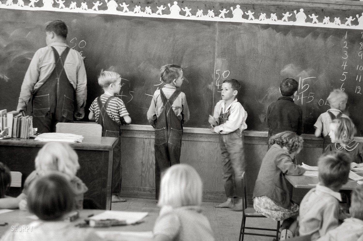 February 1942. "Third grade classroom, Farm Security Administration camp at Weslaco, Texas." 35mm nitrate negative by Arthur Rothstein. View full size. 