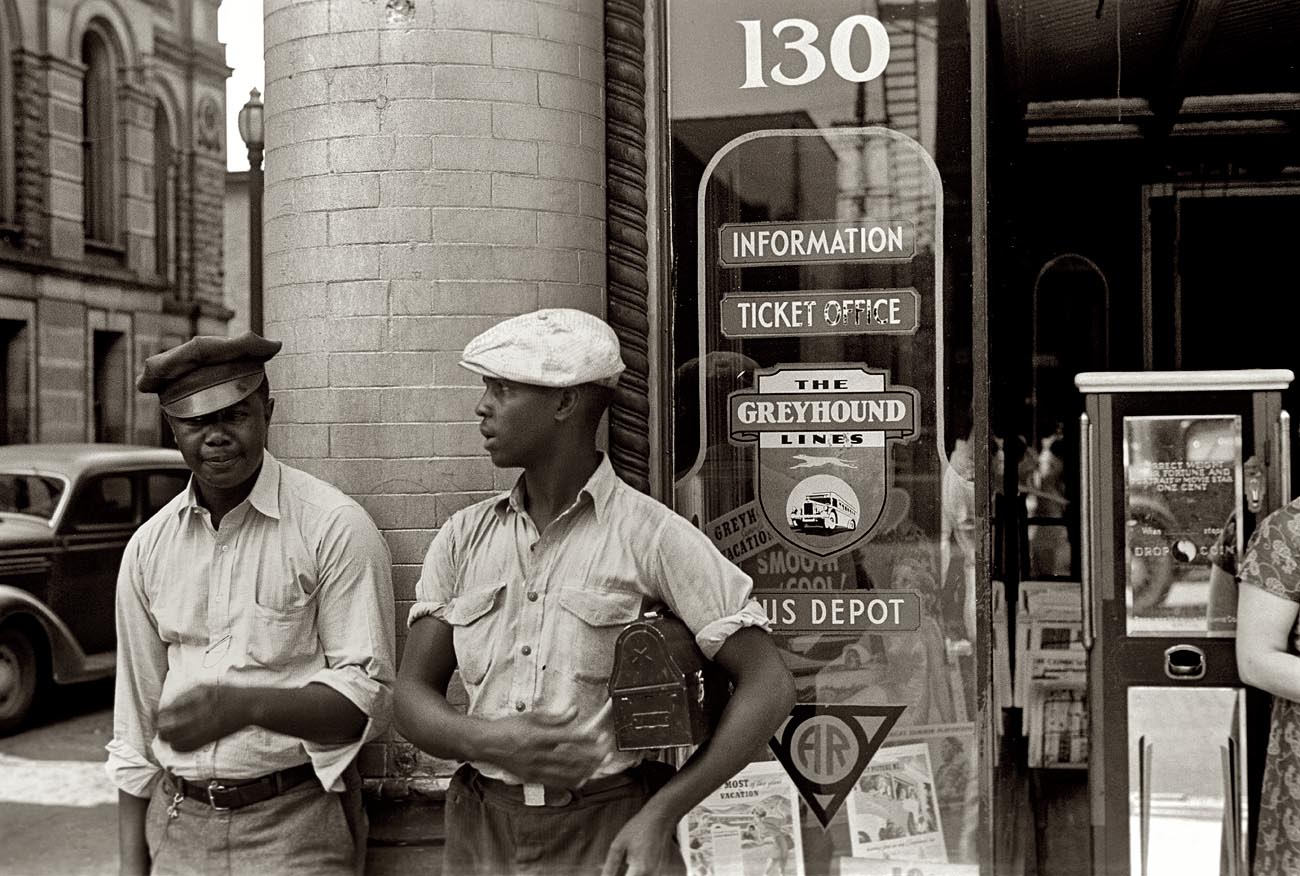 Summer 1938. At the bus station in Marion, Ohio. View full size. 35mm nitrate negative by Ben Shahn for the Farm Security Administration.