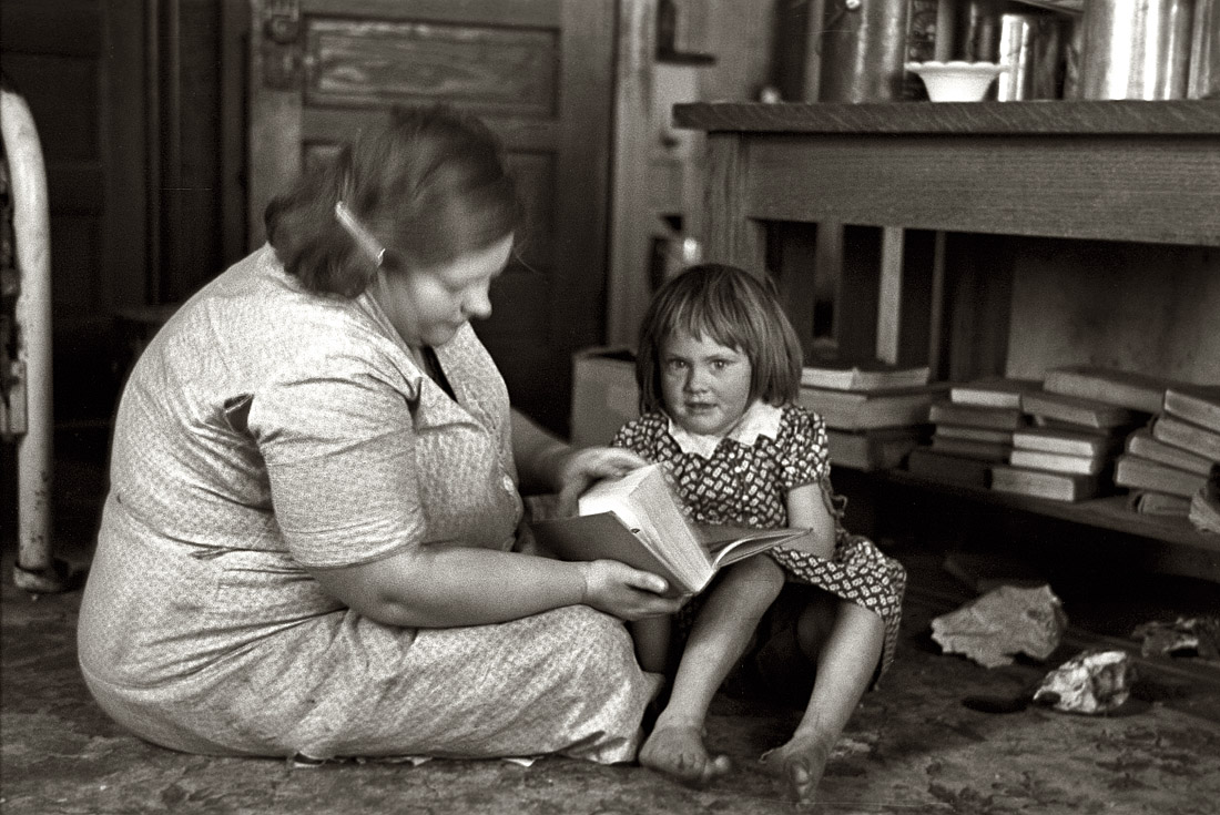 December 1936. Untitled photograph taken in rural Iowa by Russell Lee for the Resettlement Administration. 35mm nitrate negative. View full size.