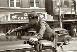 Texas Topper: 1939