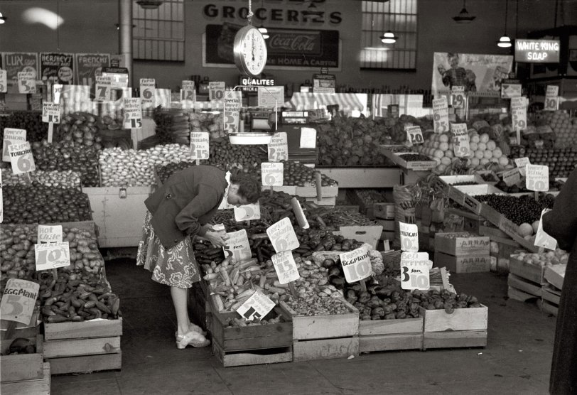 June 1941. Produce market in San Diego, California. View full size. 35mm nitrate negative by Russell Lee for the Farm Security Administration.