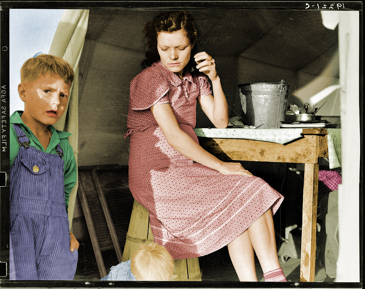 This is a colorized version of Better Than It Was: 1939.  The real center of attention is the little blond head at the bottom edge of the picture. View full size.