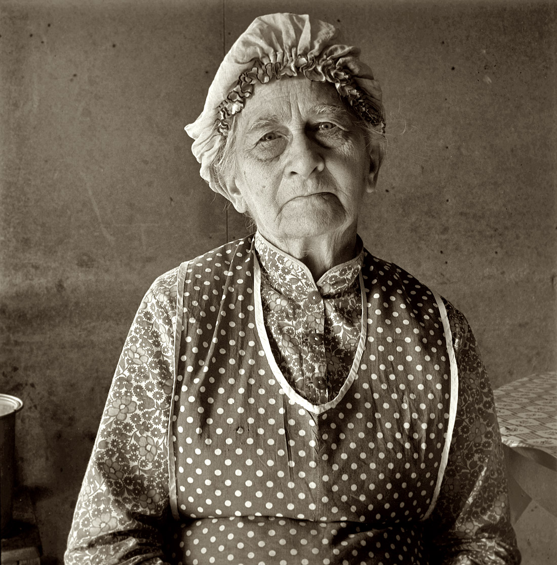 October 1939. "Soper grandmother, who lives with family. Farm Security Administration borrower. Willow Creek area. Malheur County, Oregon." Medium-format nitrate negative by Dorothea Lange for the FSA. View full size.