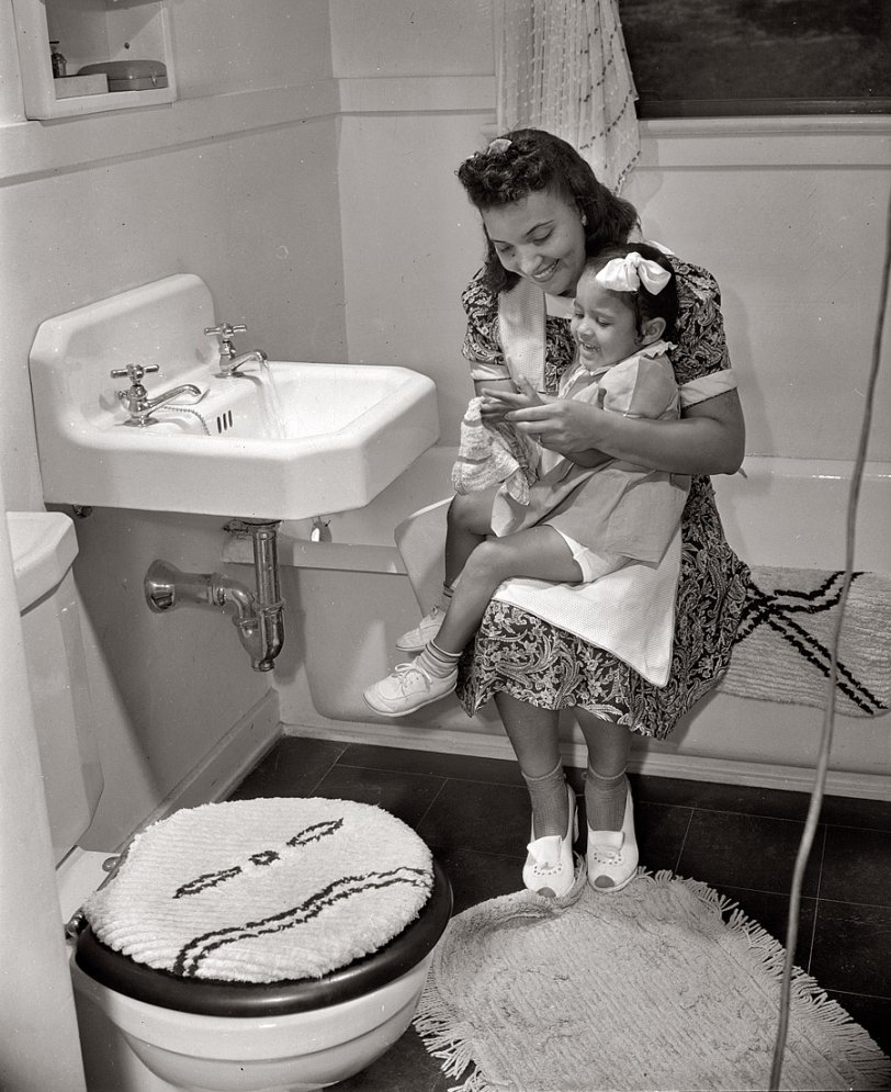 La Toilette: 1942