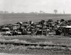 November 1935. "Auto dump near Easton, Pennsylvania." Large-format nitrate negative by Walker Evans for the Farm Security Administration. View full size. 