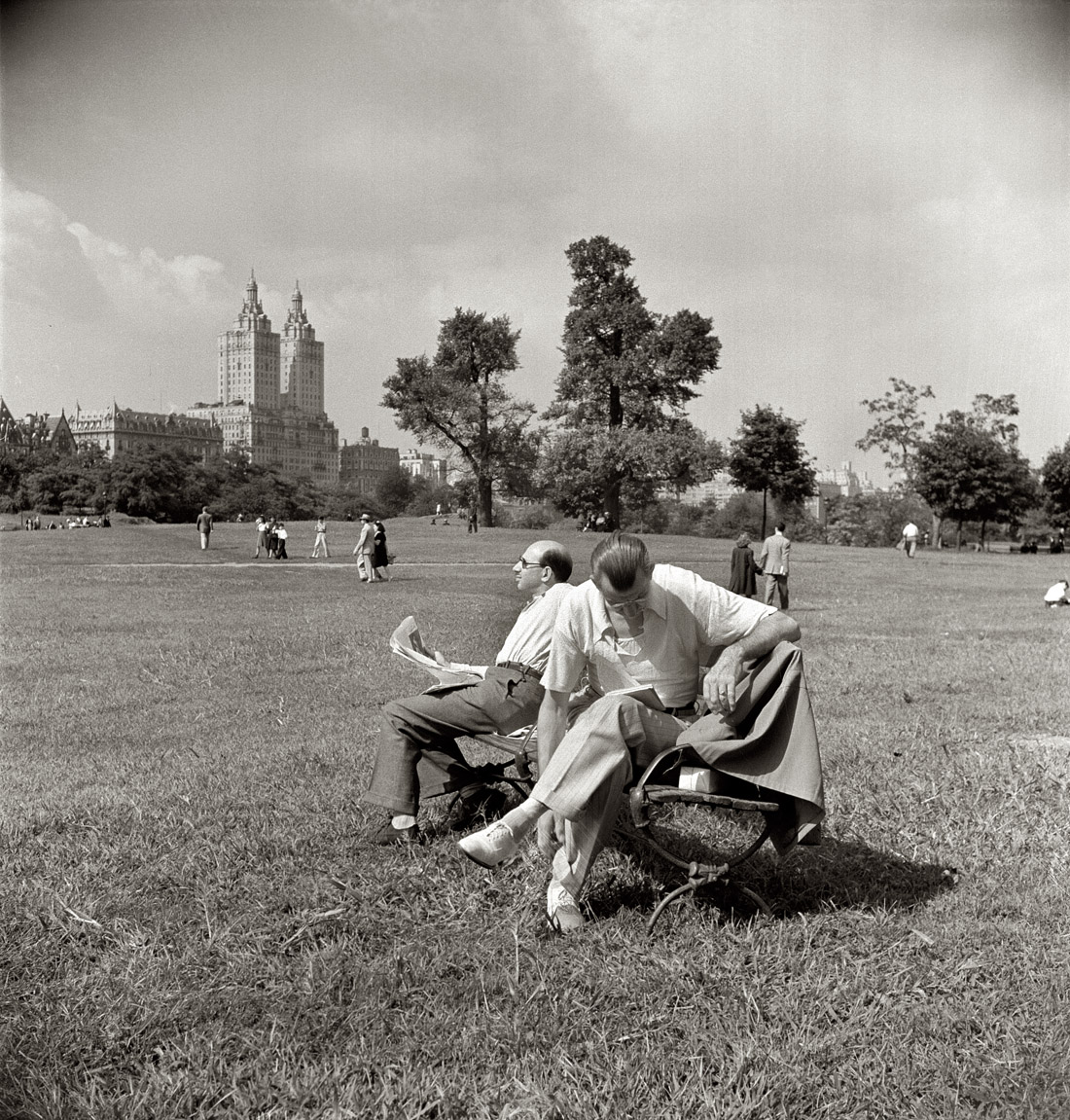 New York's Central Park on a Sunday in September 1942, with the twin towers of the San Remo apartments in the background. View full size.  Medium-format nitrate negative by Marjory Collins for the Office of War Information.