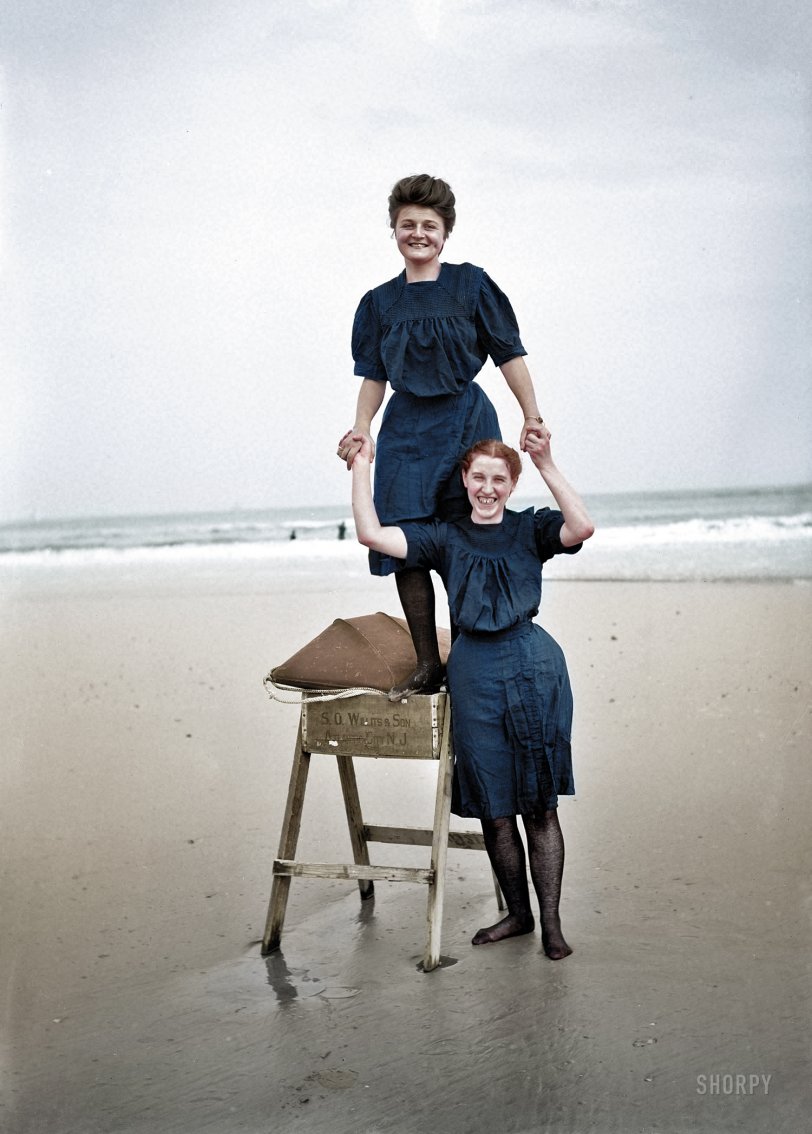 Colorized from a Shorpy original.
 View full size.
