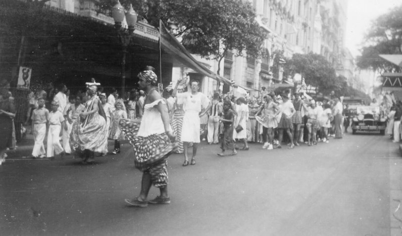 Carnival procession, Rio de Janeiro, 1940. View full size.
