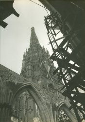 Taken for the US Senate Appropriations Committee's photo album of their fall tour of Europe and the Middle East.  The photo was taken by Lt. Robert F. Tacey of the Army Signal Corps. View full size.