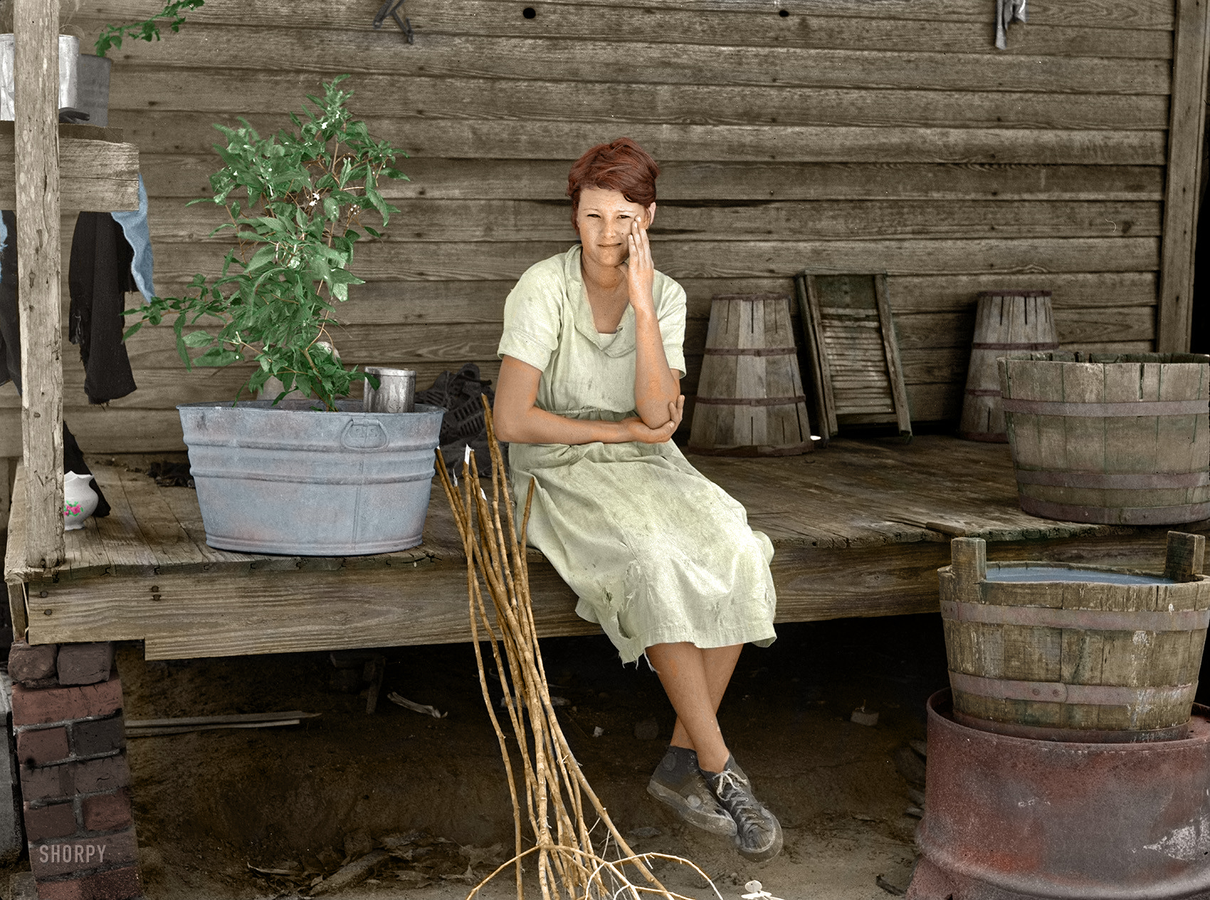 Shorpy Historical Picture Archive :: In the Sticks (Colorized): 1935