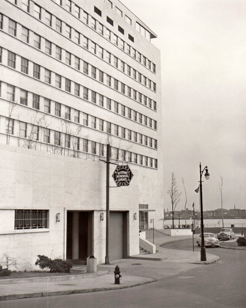 Detroit Veterans Memorial Building (garage entrance), near Detroit River.. 1952 photo by Shegoi. View full size.
