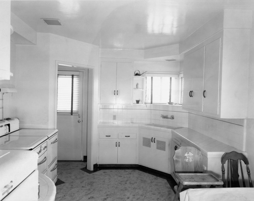 Opposite view of my grandparents' kitchen, 4645 Hazelbrook Avenue in Long Beach (now Lakewood), California, ca. 1939. Photo by my great-grandfather Everett A. Williams. View full size.
