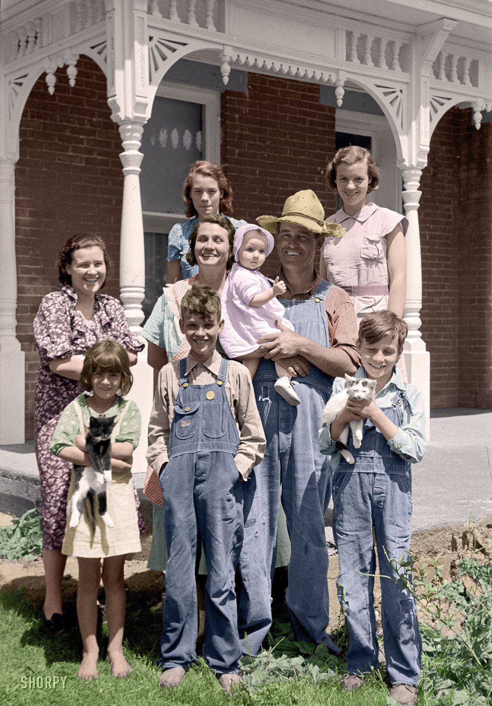 My colorized version of this Shorpy original. View full size.
